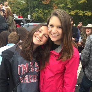 Meet your Posher, Carolyn